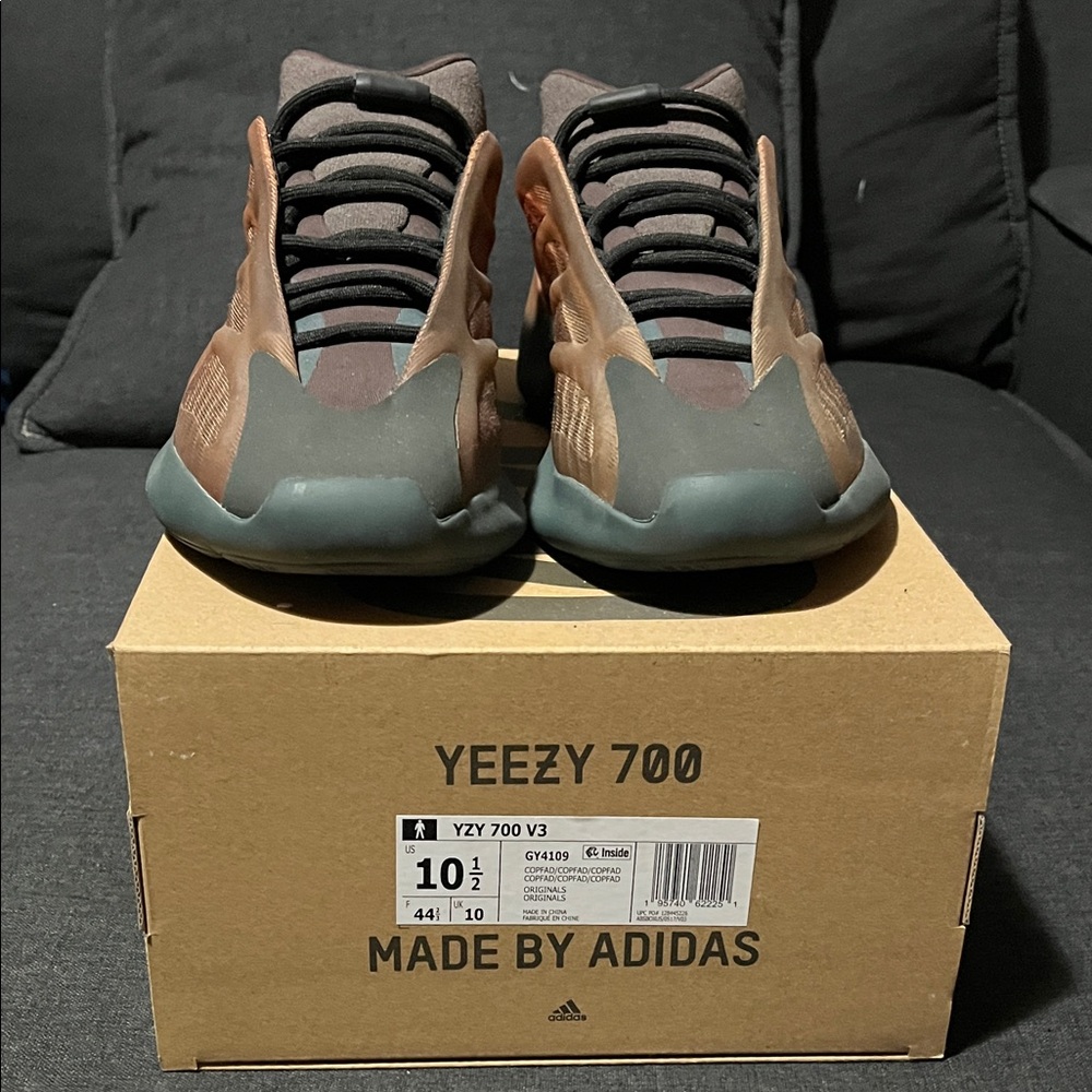 Adidas Yeezy 700 V3 - Brown and Black Sneakers